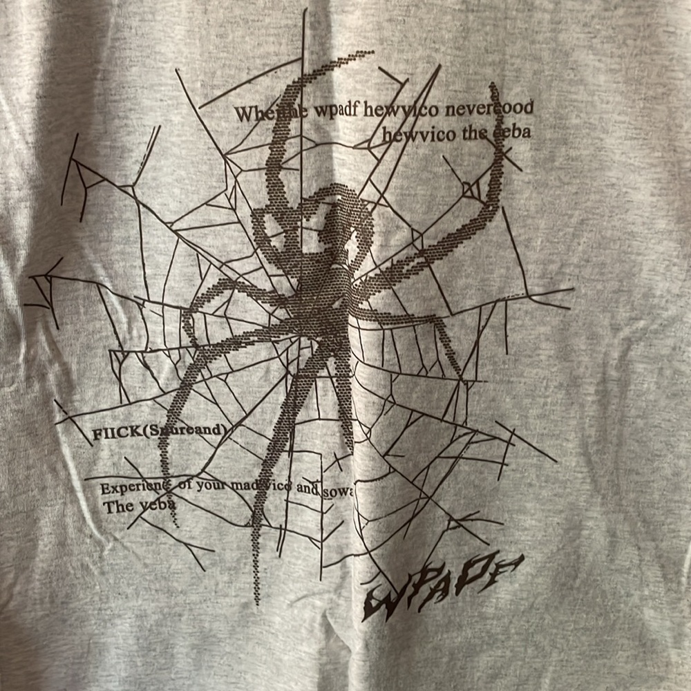 Freaky Spider Tee - Picture 2 of 3